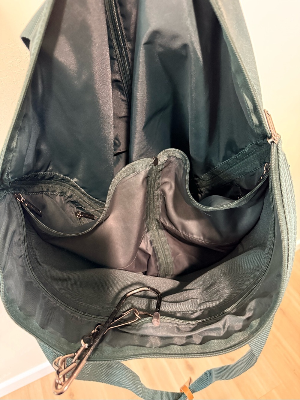 Vintage Air Express Garment Bag Green Travel Suit Carrier Hanging Luggage - Picture 8 of 8